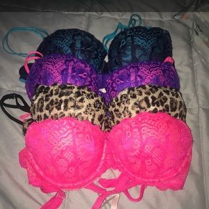 VS Pink date bras push up